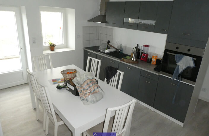 F3 rénové à neuf loué — photo 4