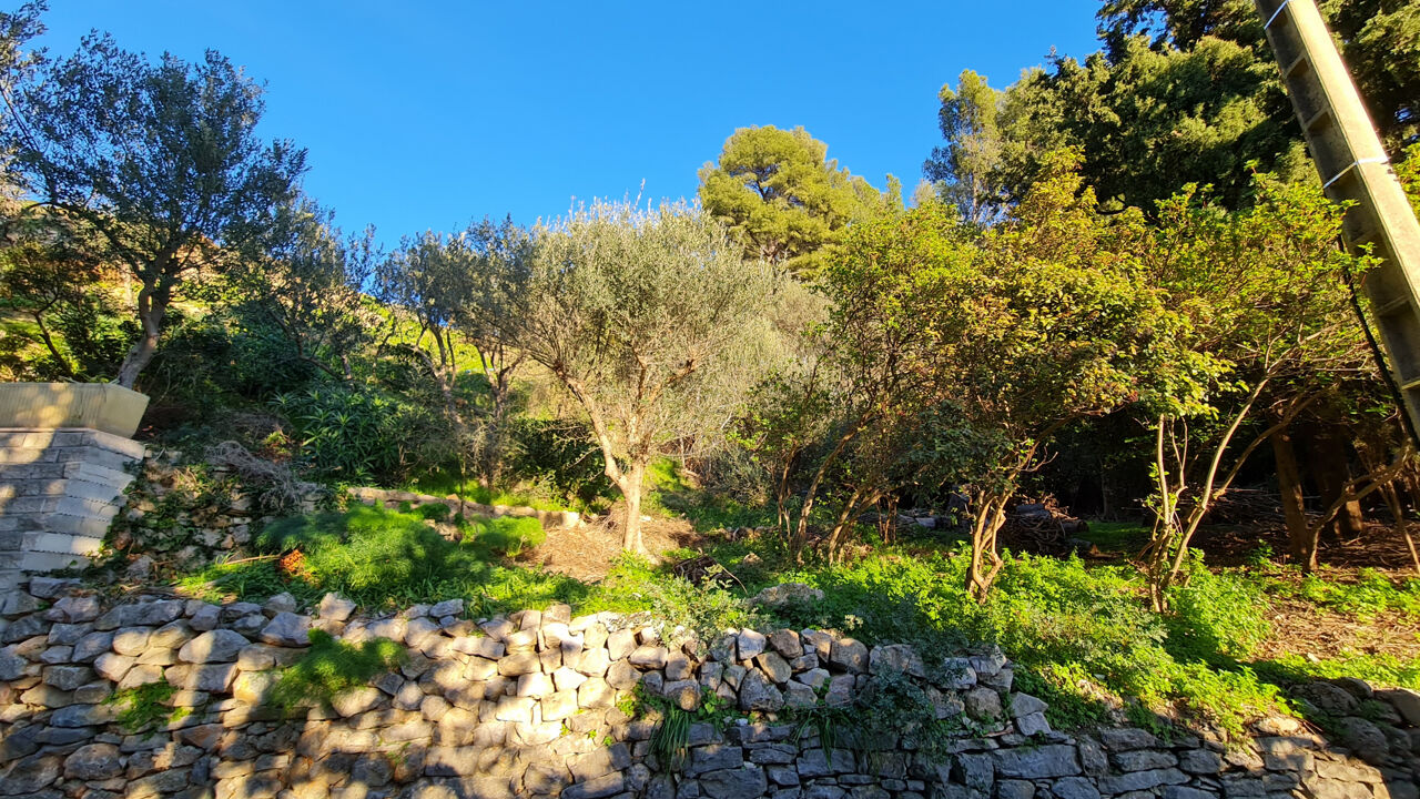 terrain  pièces 1100 m2 à vendre à Toulon (83000)