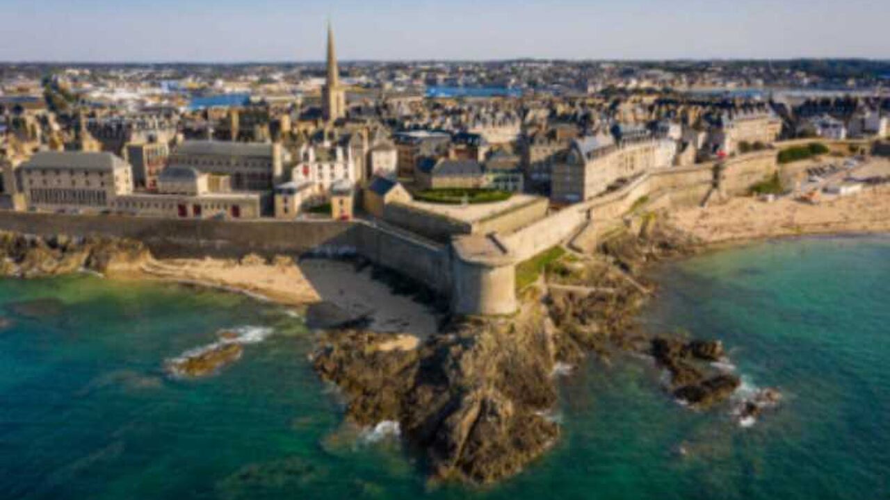 commerce  pièces 394 m2 à vendre à Saint-Malo (35400)