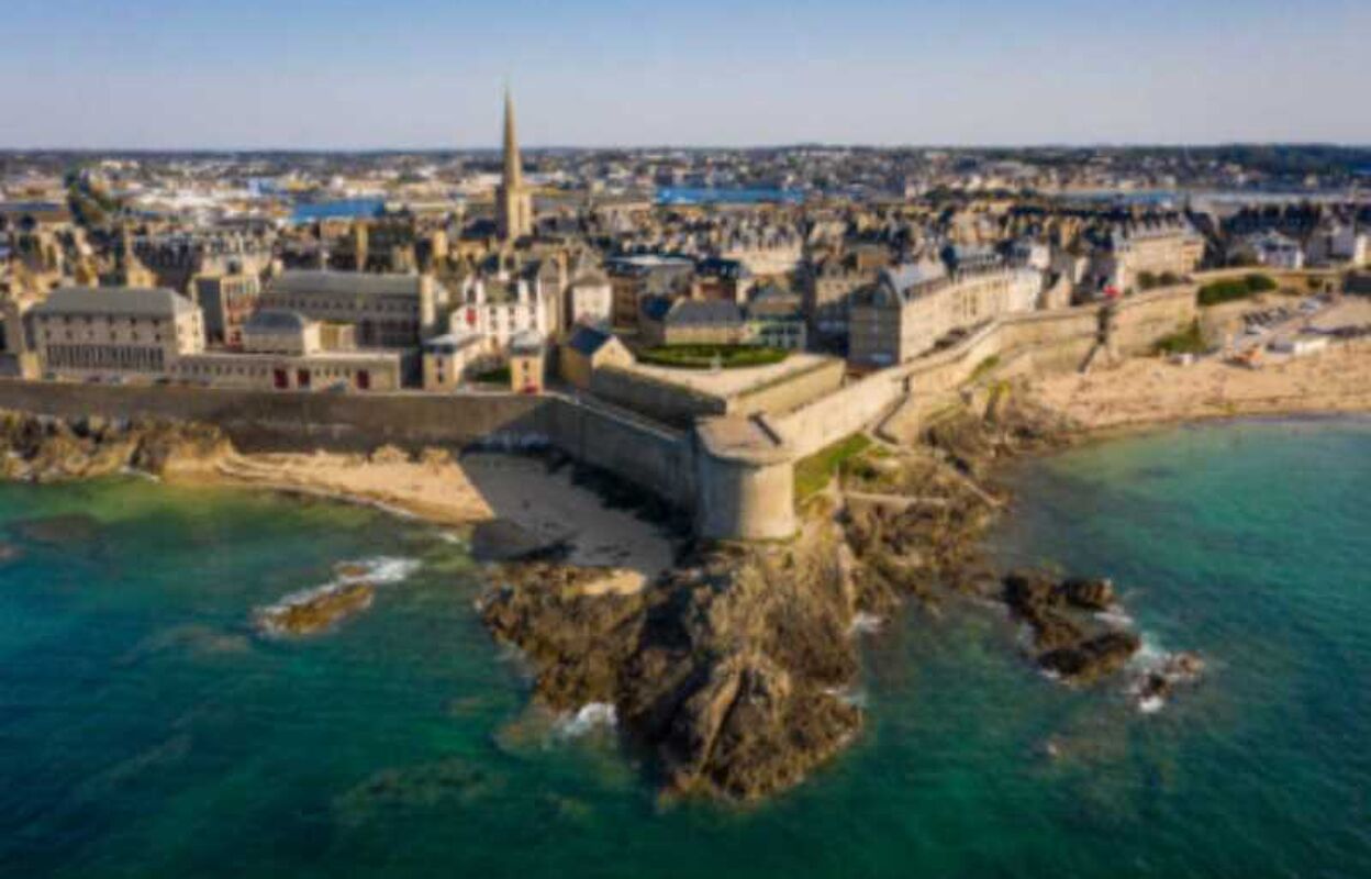 commerce  pièces 394 m2 à vendre à Saint-Malo (35400)