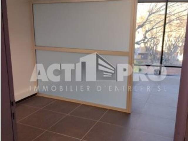 Bureaux à louer — photo du bien