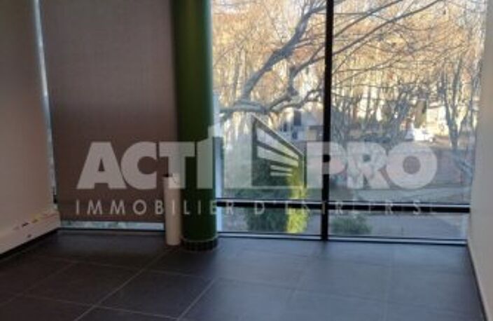 Bureaux à louer — photo 4