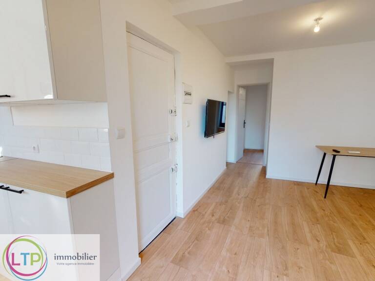 FF3 de 38 m² avec balconnet entièrement rénové ! — photo 1