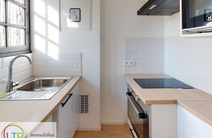 FF3 de 38 m² avec balconnet entièrement rénové ! — photo 2