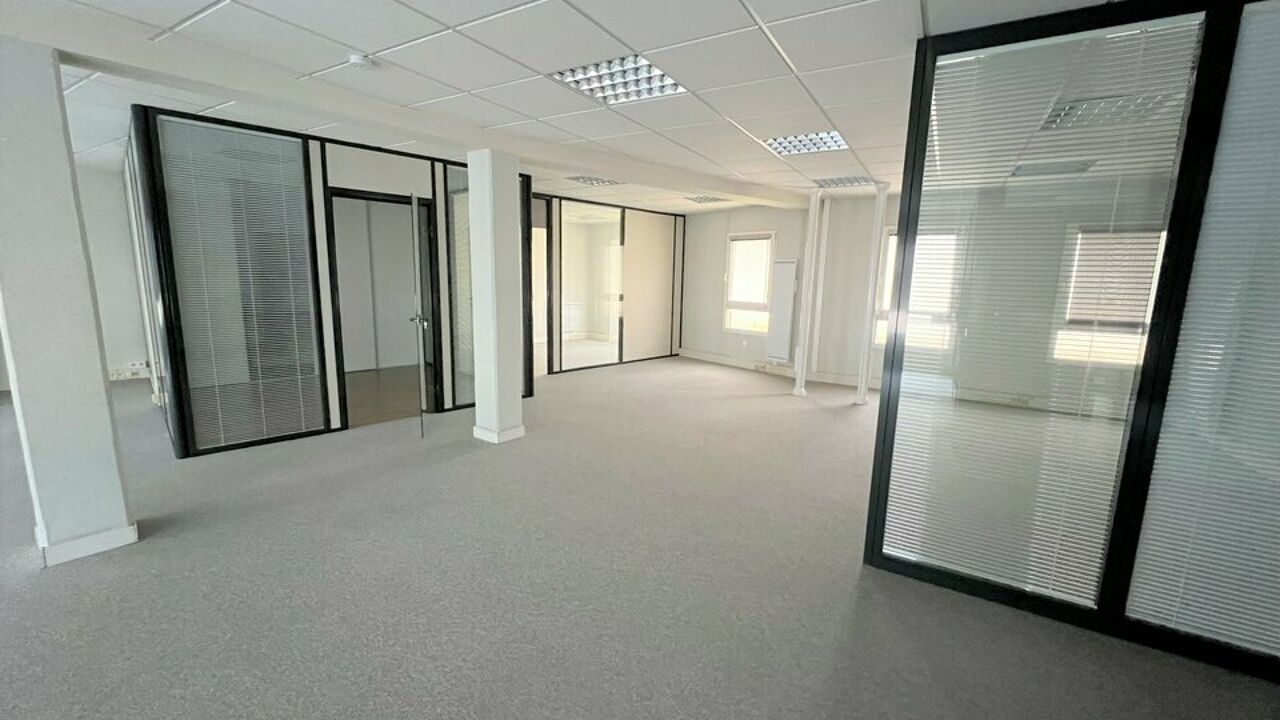 bureau  pièces 137 m2 à louer à Tours (37000)