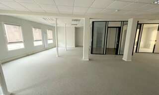 Bureau  137 m² à louer à Tours (37000)