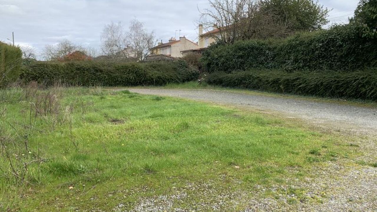 terrain  pièces 206 m2 à vendre à Poitiers (86000)