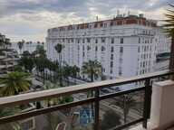 Cannes Gray d'Albion. Grand 2 pièces de 80m² vue mer — photo 3
