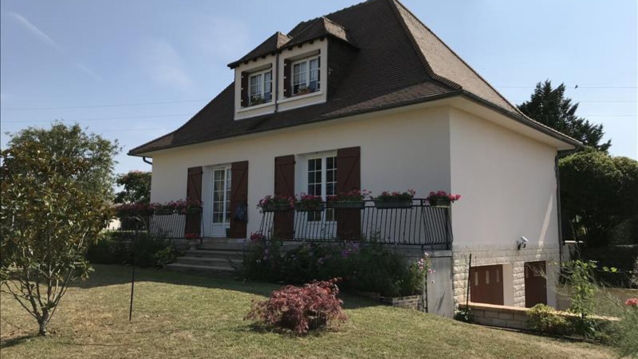 maison 8 pièces 160 m2 à vendre à Jussy-Champagne (18130)