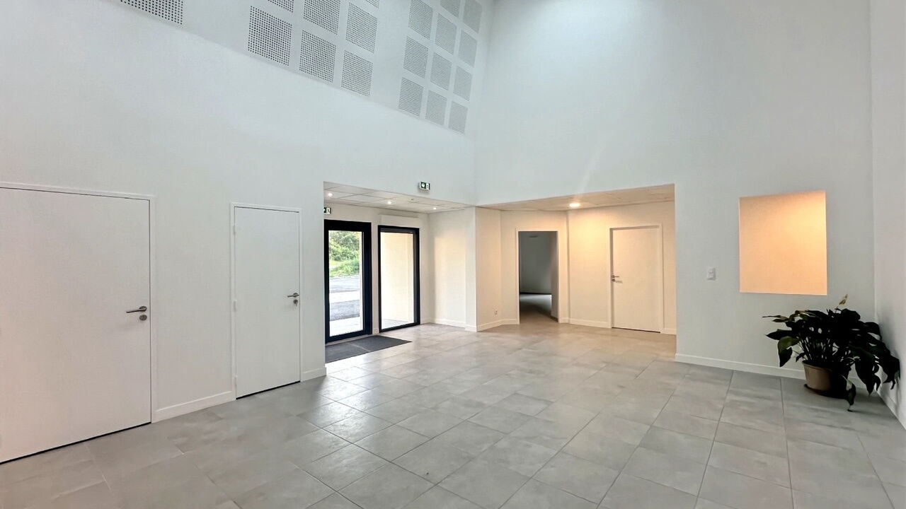 commerce  pièces 600 m2 à vendre à Pechbonnieu (31140)