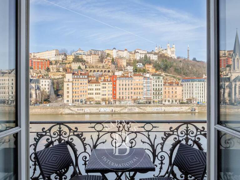 Lyon 2 - Ainay - Quai de Saône - Appartement de 244,16 m² - 3 Chambres — photo 1
