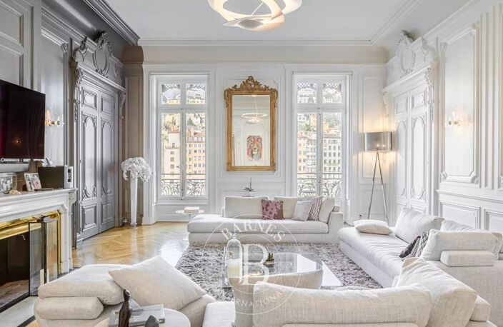 Lyon 2 - Ainay - Quai de Saône - Appartement de 244,16 m² - 3 Chambres — photo 2