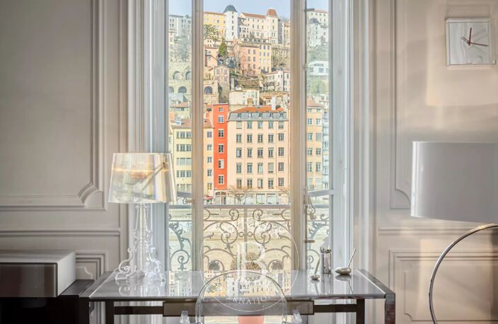 Lyon 2 - Ainay - Quai de Saône - Appartement de 244,16 m² - 3 Chambres — photo 3