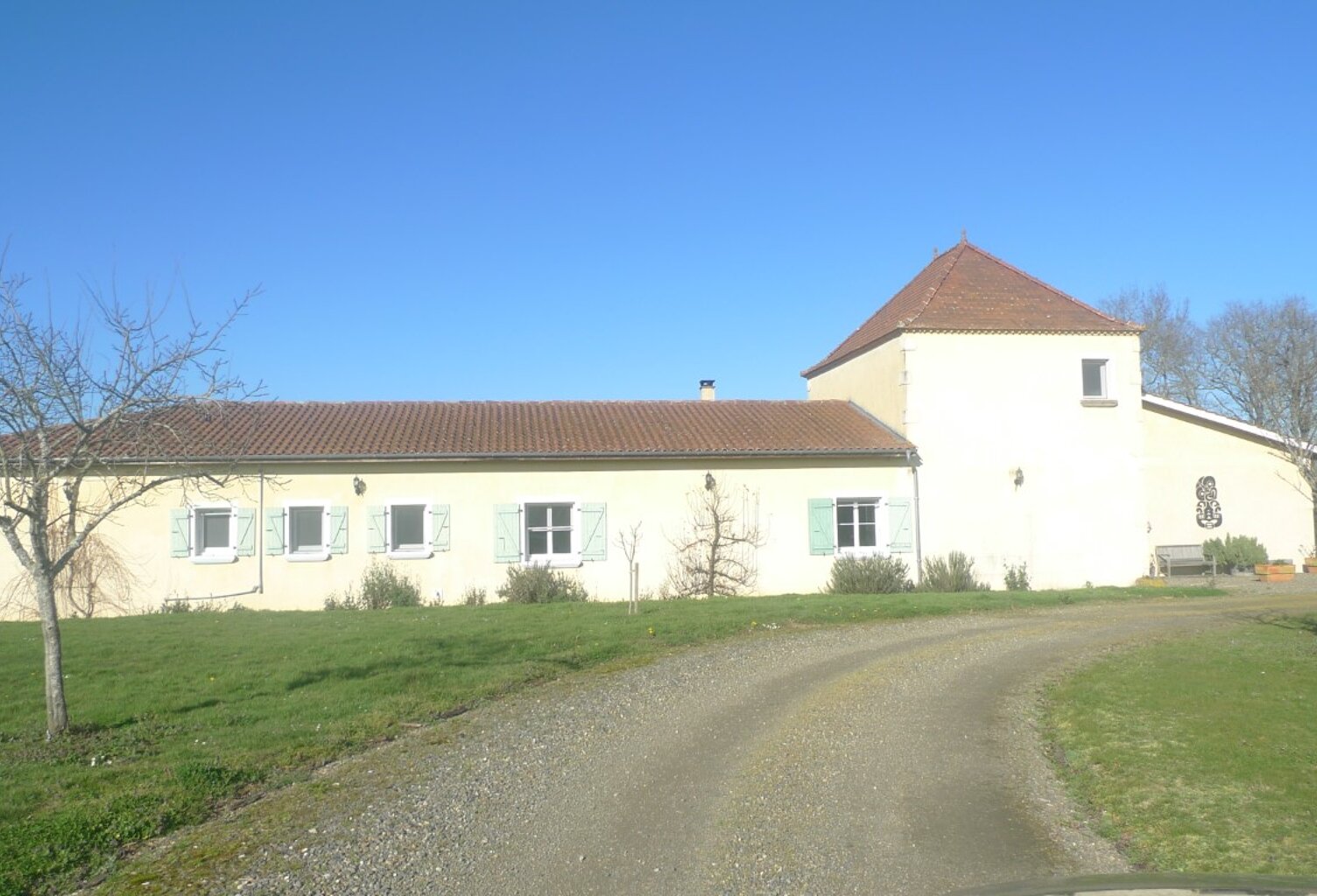 Maison de luxe avec 27ha et 10 boxes à chevaux près de Plaisance — photo 1