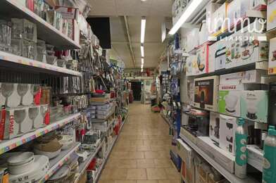 Commerce  645000 €