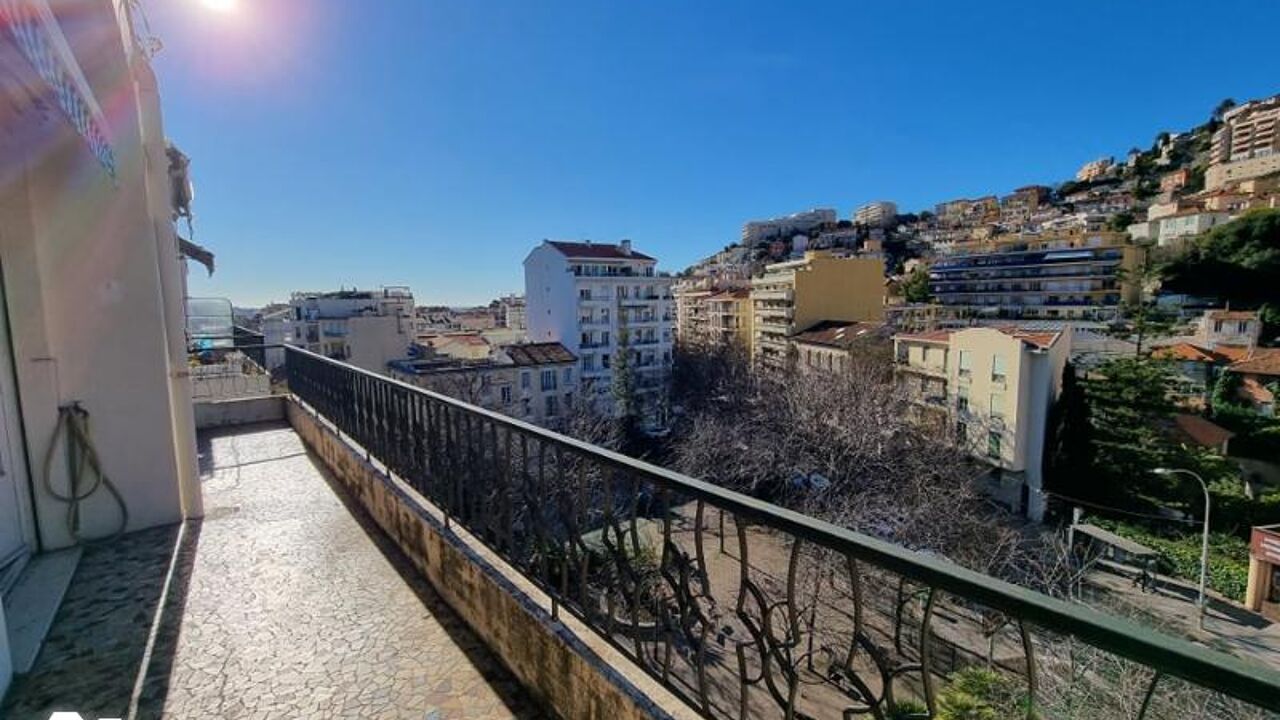 appartement 2 pièces 49 m2 à vendre à Nice (06100)