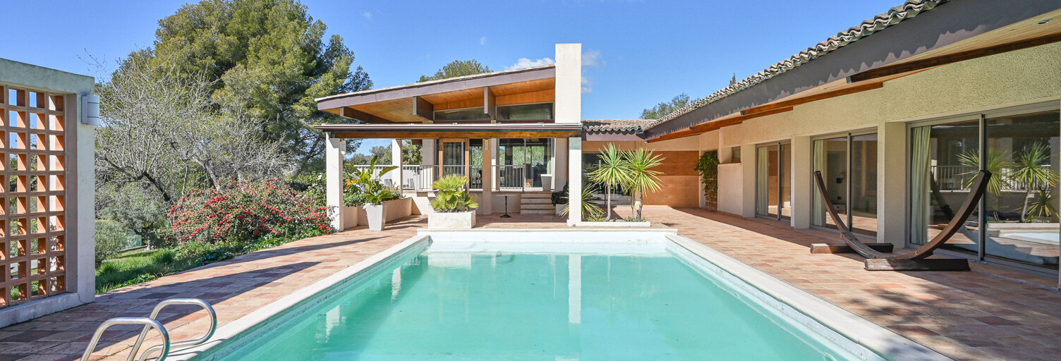 Maison 12 Pièces 450 m² à vendre à Sanary-sur-Mer (83110)