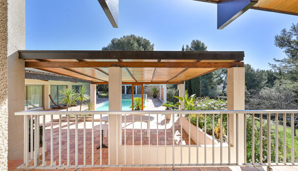 Propri&eacute;t&eacute; 12 pièces  à vendre Sanary-sur-Mer 83110