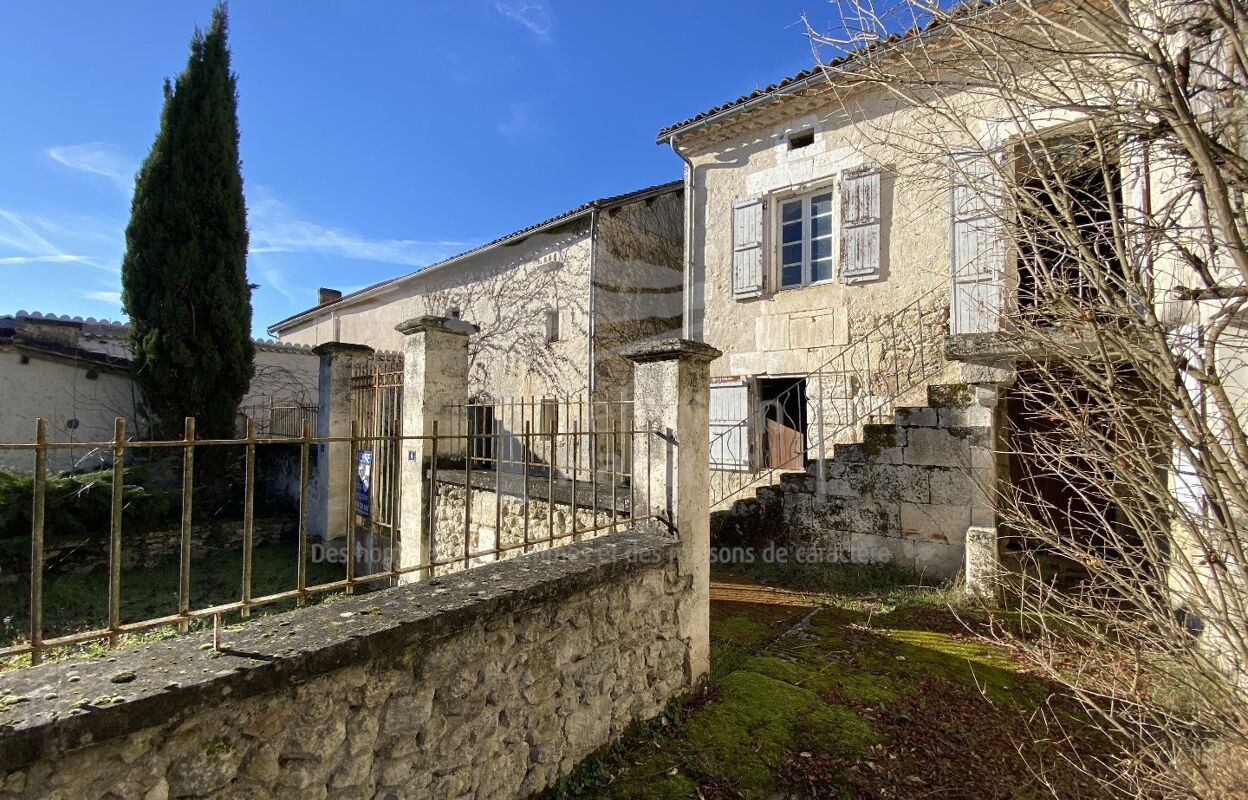 maison 20 pièces 880 m2 à vendre à Villebois-Lavalette (16320)