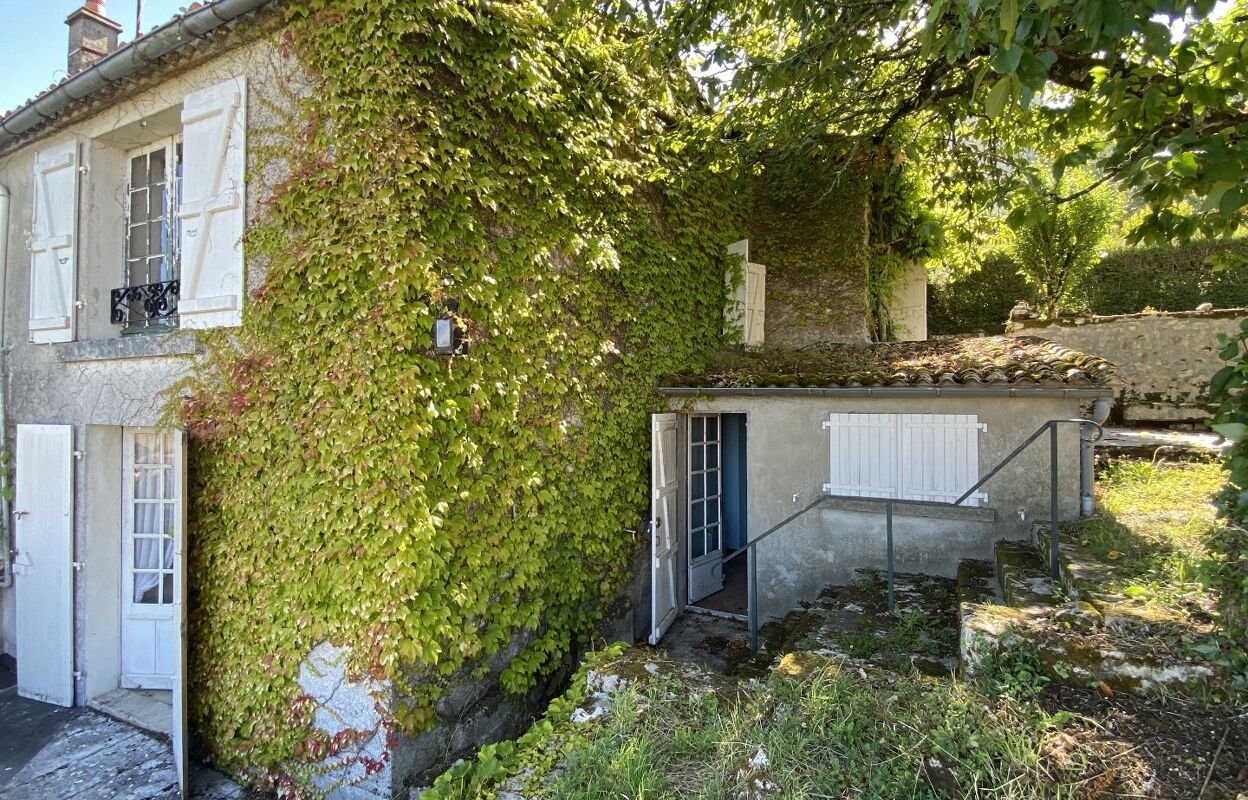 maison 3 pièces 80 m2 à vendre à Villebois-Lavalette (16320)