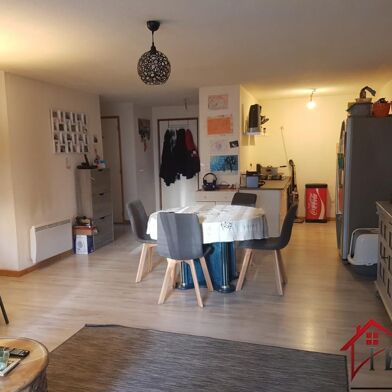 Maison 27 pièces 675 m²