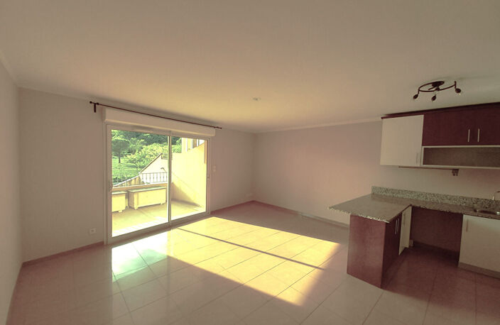 Bel appartement loué avec terrasse et garage — photo 3
