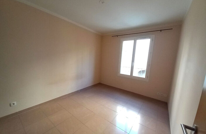 Bel appartement loué avec terrasse et garage — photo 4