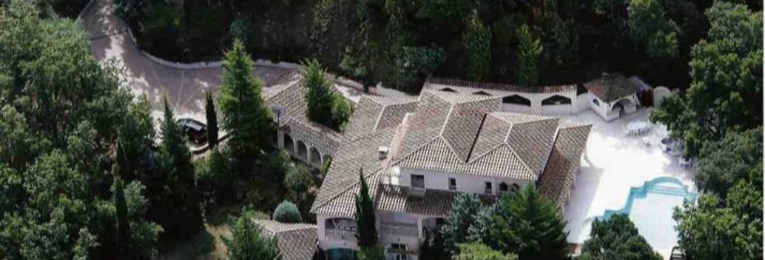 Maison 7 Pièces 350 m² à louer à Les Adrets-de-l'Estérel (83600)