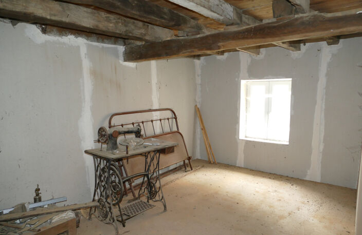 Maison pierre avec terrain et grange — photo 5