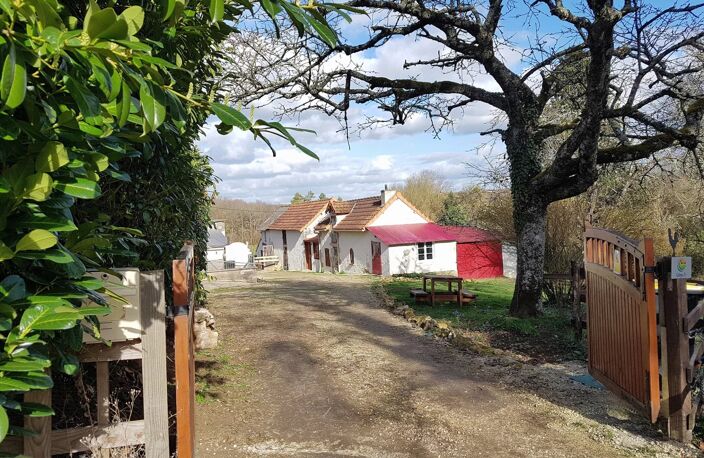 Maison avec studio et terrain à vendre proche St Savin 86 — photo 3