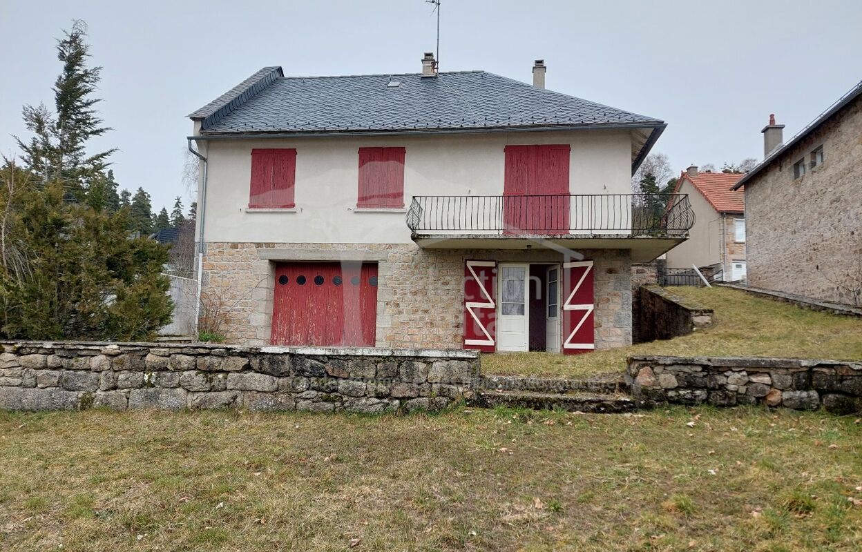 maison 9 pièces 134 m2 à vendre à Aumont-Aubrac (48130)