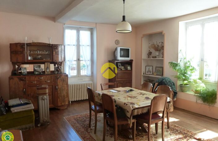 VIAGER - MAISON DE VILLAGE — photo 2