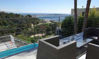 Maison 9 Pièces 243 m² à louer à Vallauris (06220)