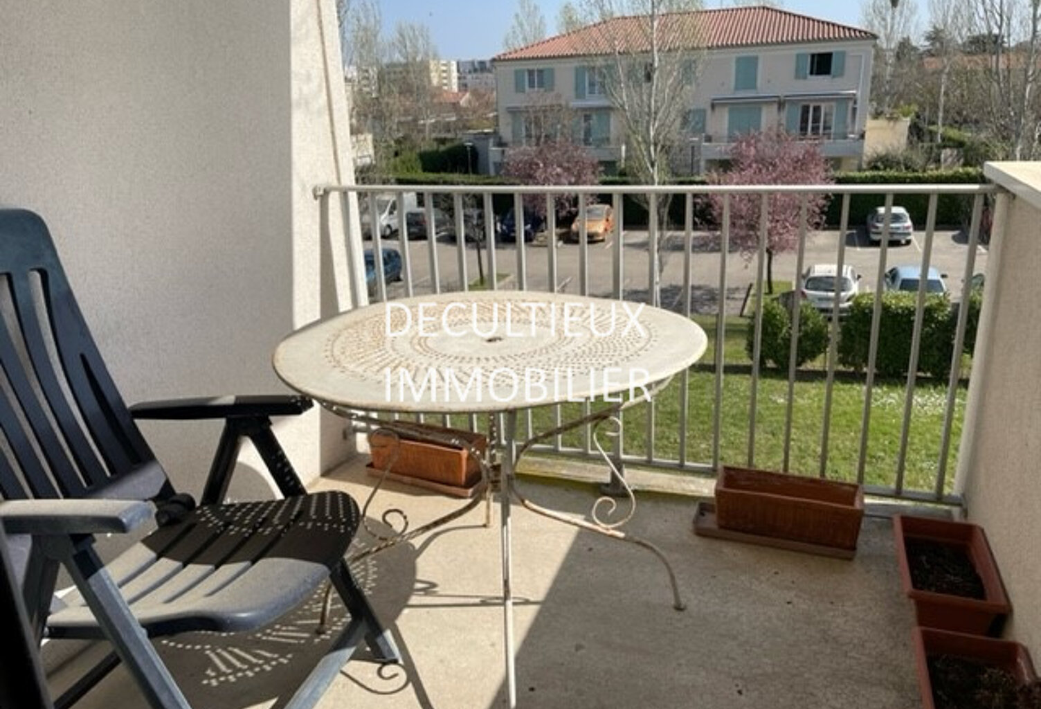 SAINT - PRIEST proximité Revaison, mi chemin avec ST PRIEST village, secteur d'Arsonval, — photo 1