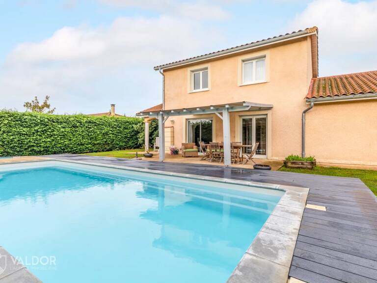 Maison de 160 m² avec piscine — photo 1