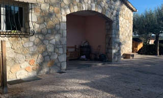 location vacances Maison 5 Pièces 198 m² à Grasse (06130)