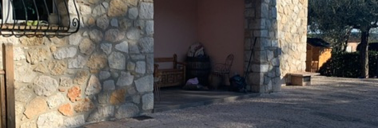 location vacances Maison 5 Pièces 198 m² à Grasse (06130)