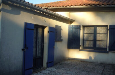 vente maison 28 400 € à proximité de Terres-de-Haute-Charente (16270)