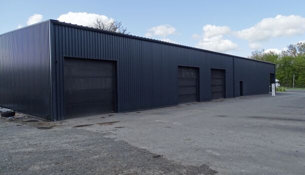 Local d'activit&eacute;s 6 pièces  à louer Chaniers 17610