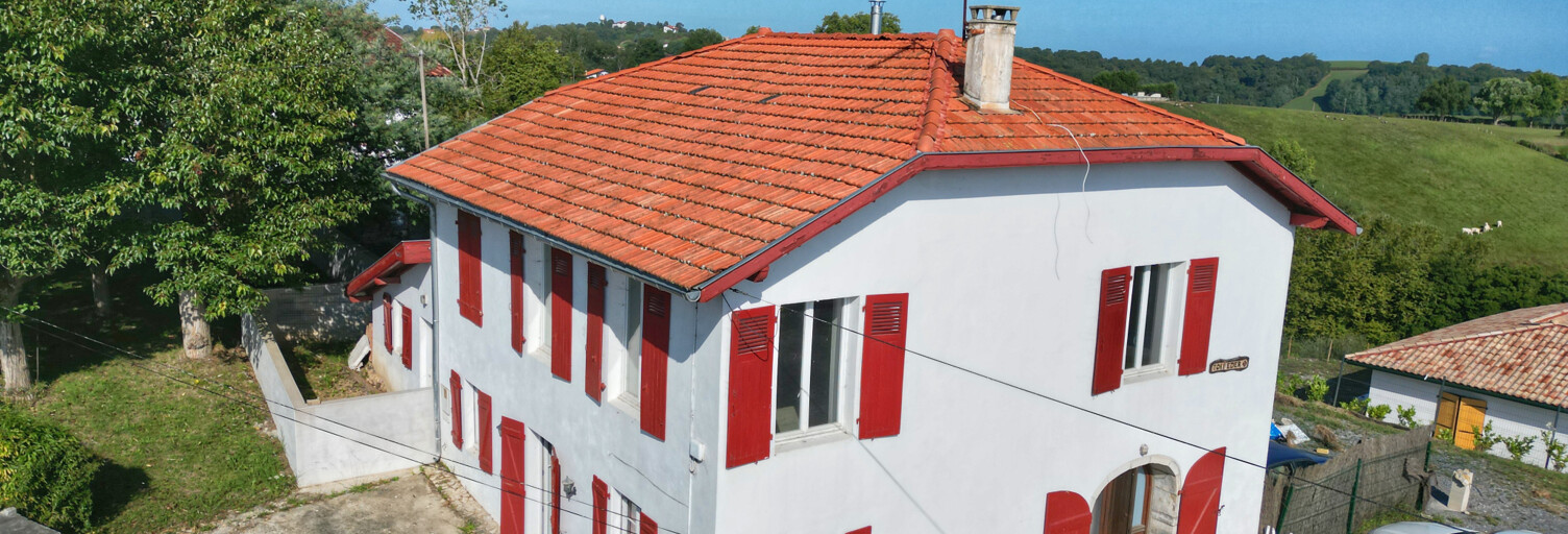 Maison 8 Pièces 169 m² à vendre à Bardos (64520)
