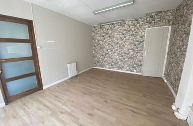 location commerce 450 € CC /mois à proximité de Rosières-en-Santerre (80170)