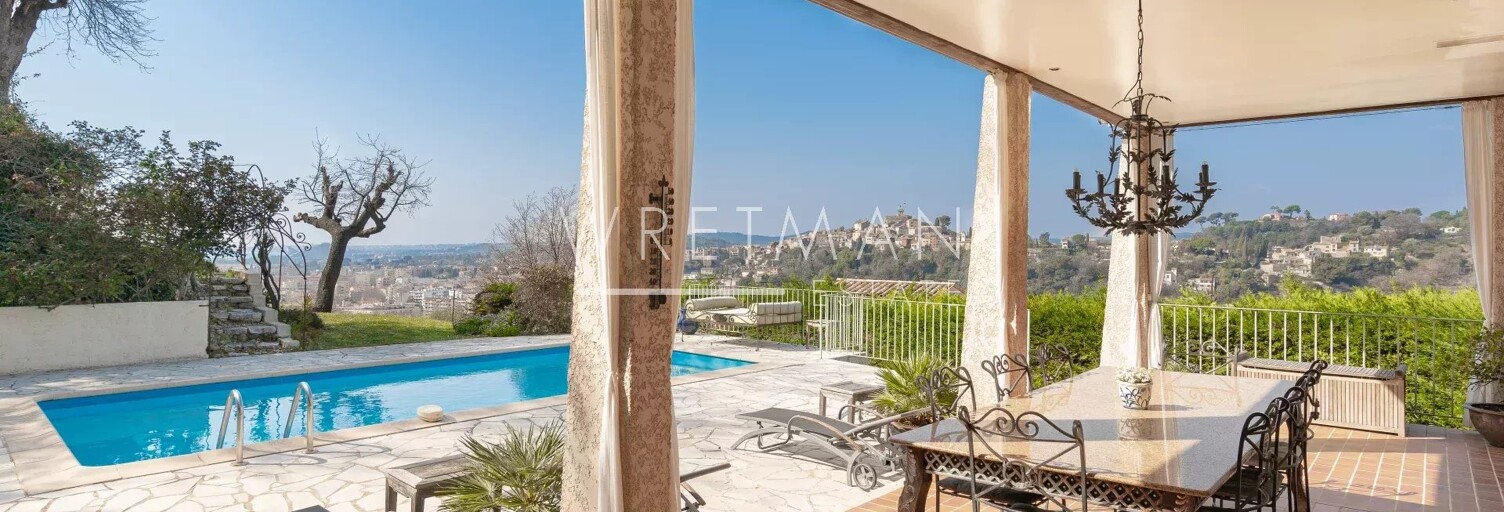 Maison 9 Pièces 269 m² à vendre à Cagnes-sur-Mer (06800)