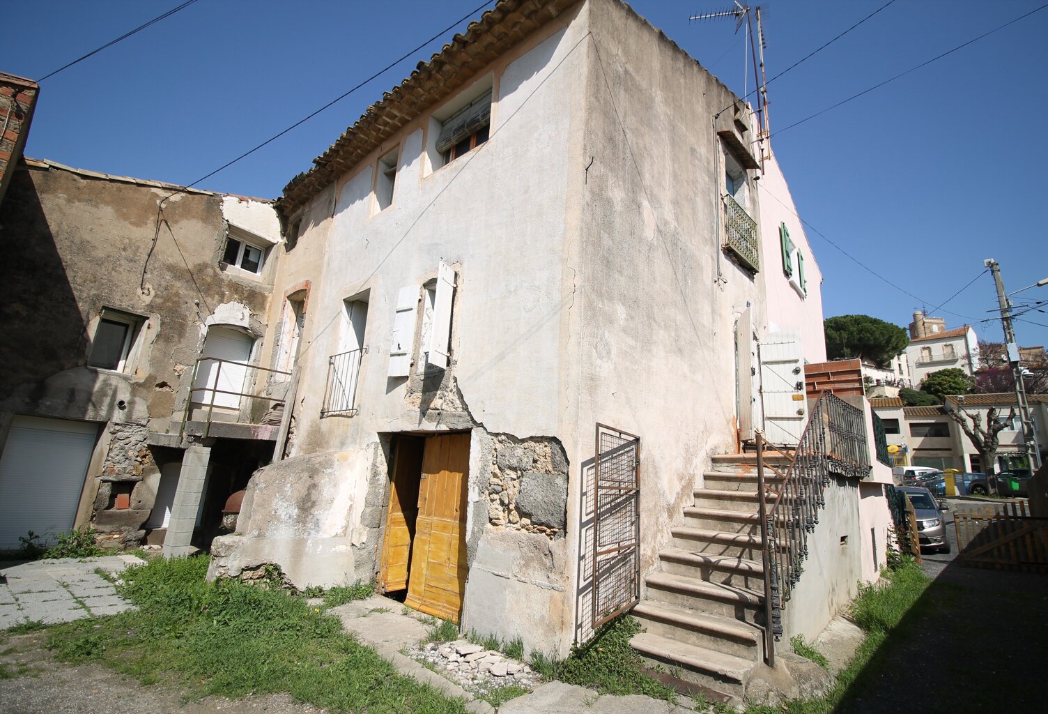 Maison de ville à rénover — photo 1