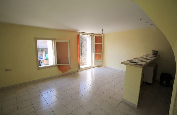 Maison de ville à rénover — photo 2