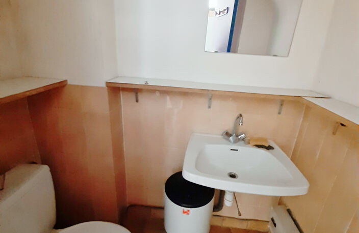 AUBENAS CENTRE - LOCAL 25m2 — photo 5