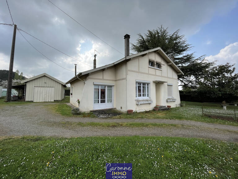 Maison habitable de plain pied avec grand jardin et deux annexes — photo 1
