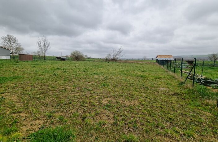 TERRAIN CONSTRUCTIBLE 1789 m² — photo 2