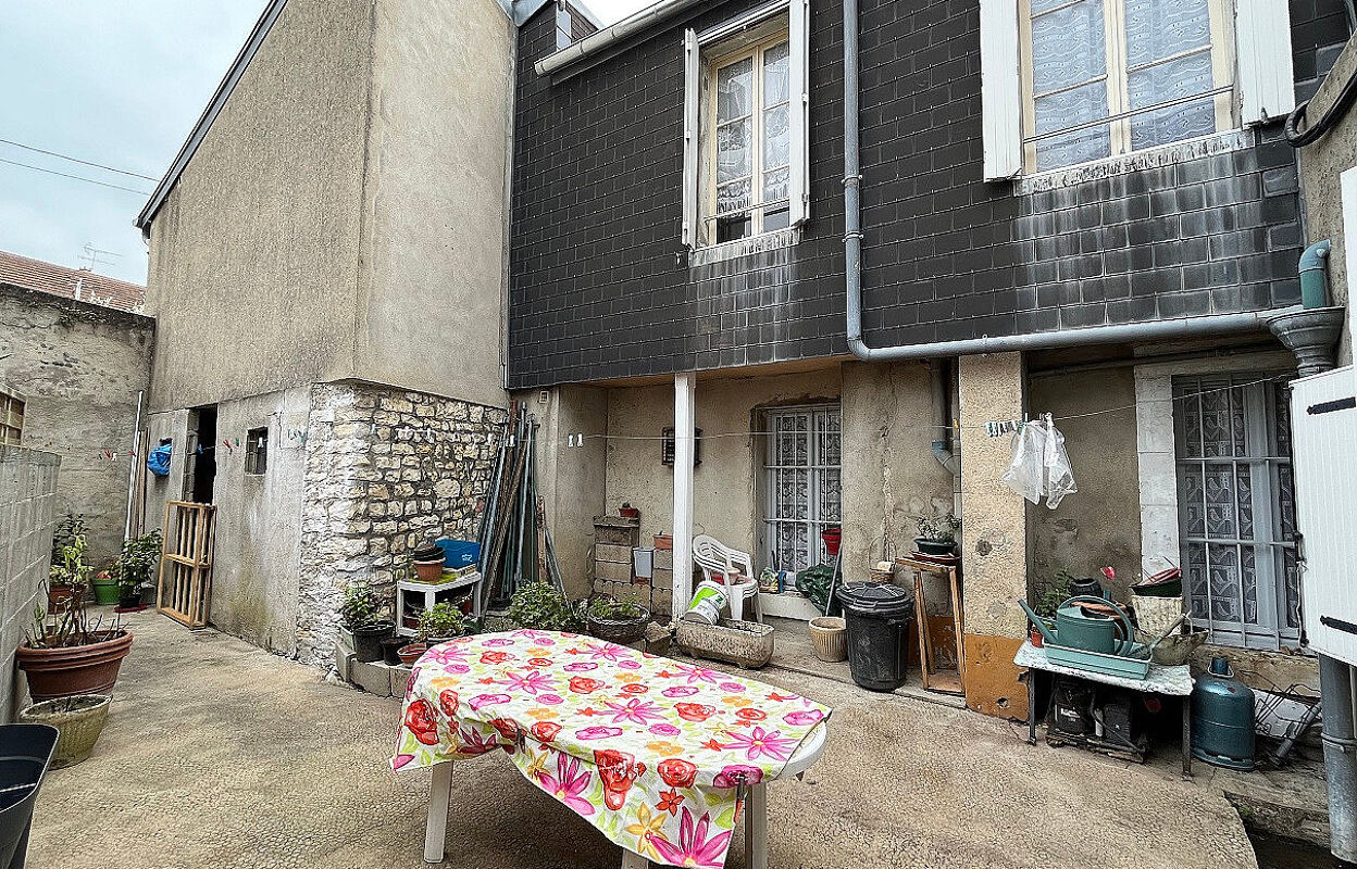 maison 8 pièces 205 m2 à vendre à Issoudun (36100)