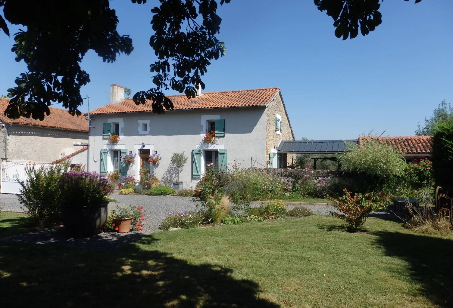 A vendre Maison avec terrain près de Montmorillon - Vienne — photo 1
