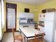 À vendre, Trie sur Baise (Hautes Pyrénées): Maison de village, avec 2 appartements à rénover, garage & local commercial, à proximité des commerces — photo 2